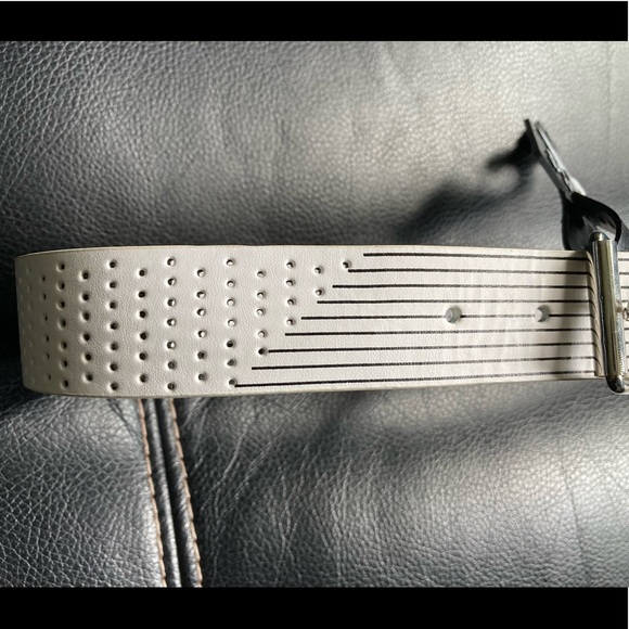 Shawn White Black & White Synthetic Belt - Picture 3 of 10